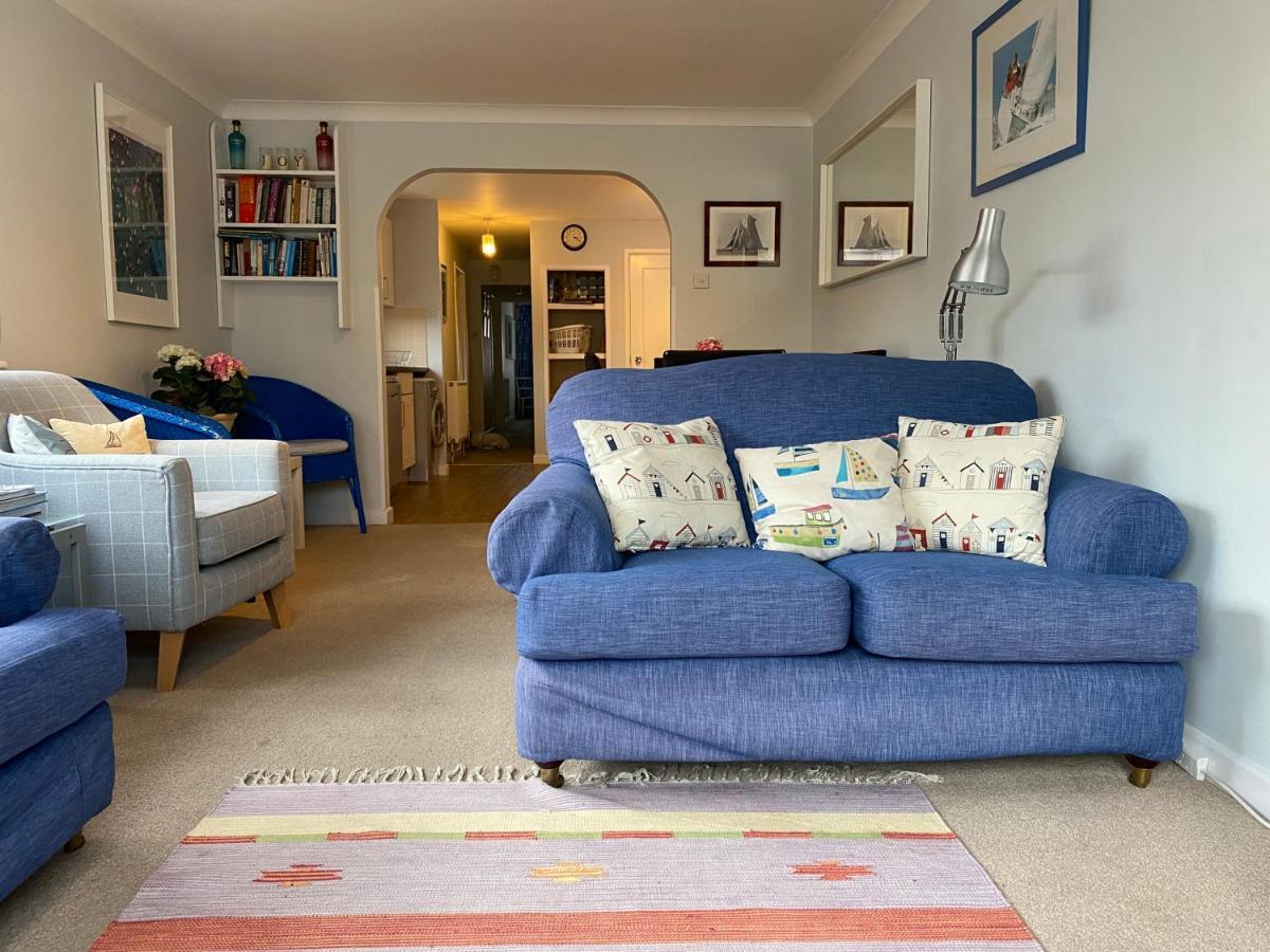 Trafalgar, Lovely Ground Floor Flat With Outside Patio Garden, Minutes Walk To Seafront Seaview Εξωτερικό φωτογραφία